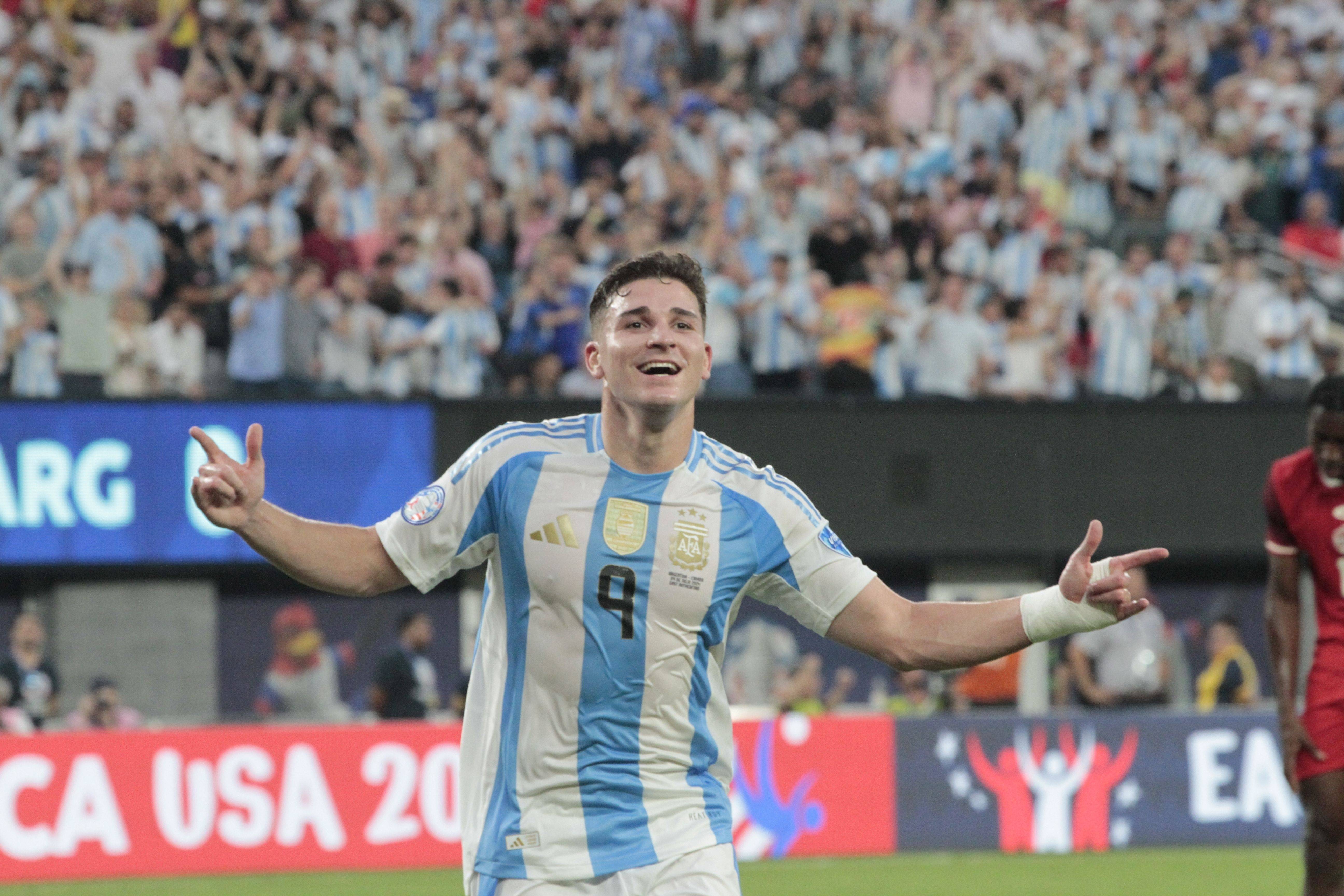 爱游戏网页版入口-包含美洲杯赛事将纪念前球星的贡献,回顾传奇故事的词条