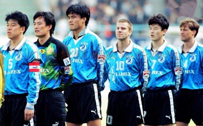 申花连胜，逐渐走出中超低谷期(申花足球比赛日程2020年中超)