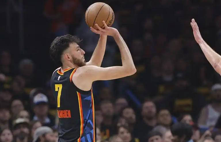 关于掘金击败鹈鹕,约基奇关键出手稳住局势的信息 关于掘金击败鹈鹕,约基奇关键出手稳住局势的信息