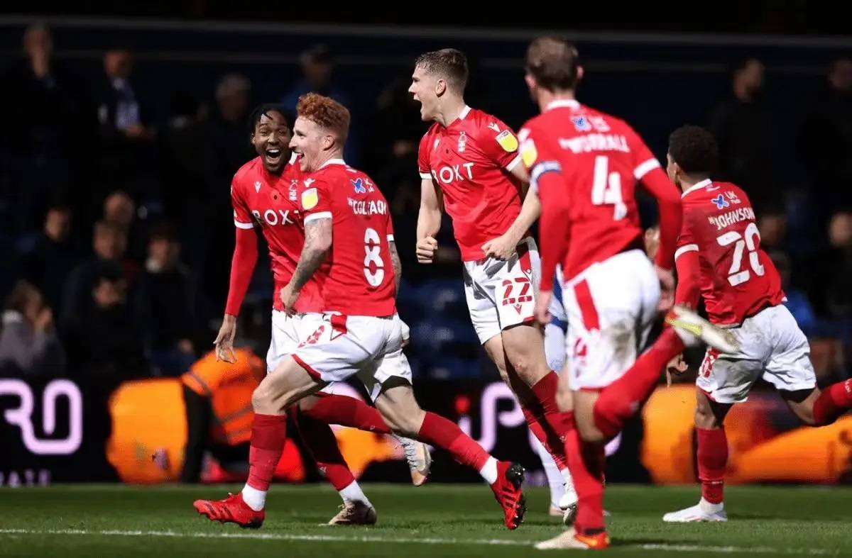 爱游戏app下载-恩菲尔德赛前发布会:全队信心满满迎战曼联