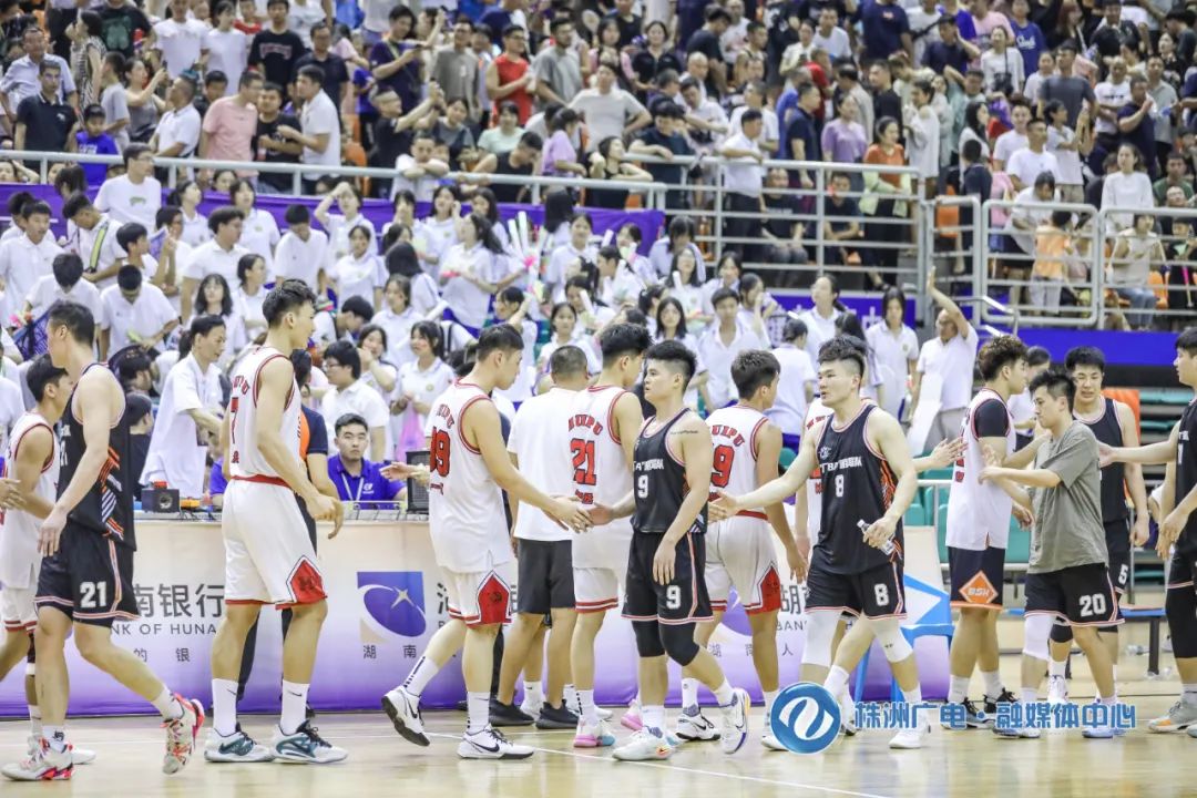 关于凭借一波广东队,全国篮球锦标赛成功封盖,现场全场沸腾的信息 关于凭借一波广东队,全国篮球锦标赛成功封盖,现场全场沸腾的信息