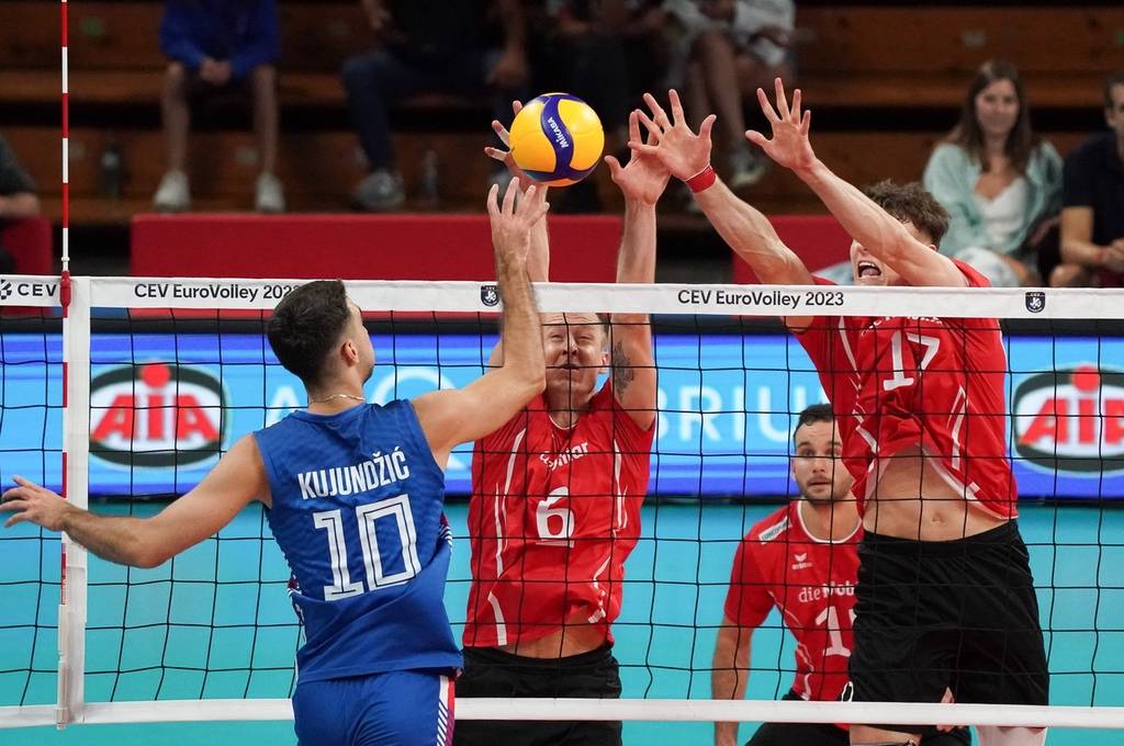 爱游戏登录入口-塞尔维亚在欧锦赛资格赛中获胜,赢得晋级荣誉的简单介绍