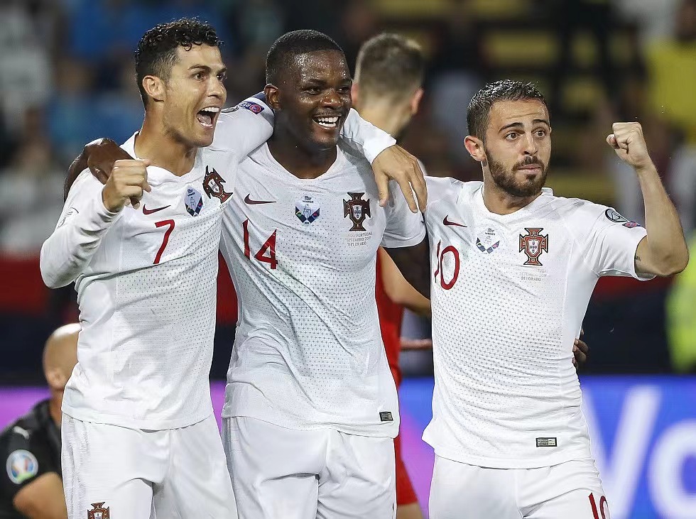 爱游戏官网-安哥拉超级联赛竞争激烈,无一例外都是精彩比赛的简单介绍