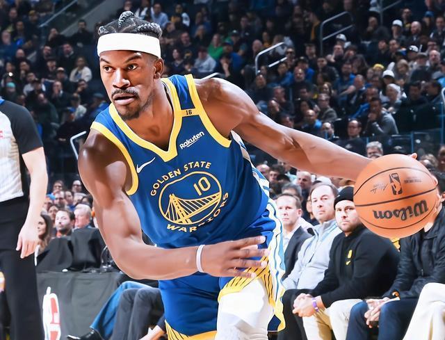 勇士队后卫连续砍分，被誉为得分机器的简单介绍