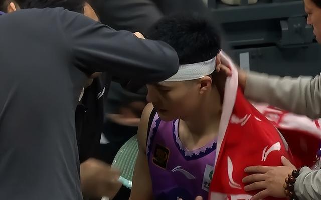 爱游戏亚洲官网-北控队遭遇广东男篮猛攻,失利落后