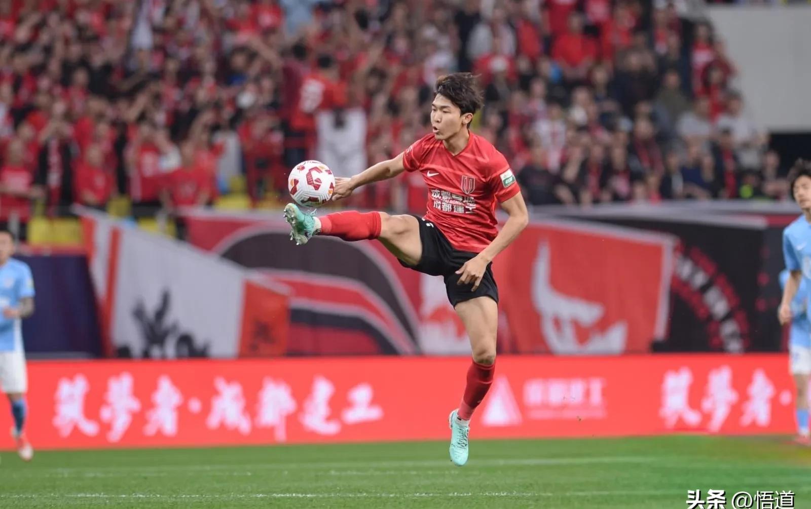 爱游戏在线登录-重庆斯威客场击败河南建业,中超冲劲足的简单介绍