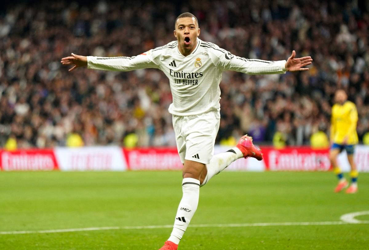 皇家马德里新季气象:全队备战雄心勃发的简单介绍 皇家马德里新季气象:全队备战雄心勃发的简单介绍