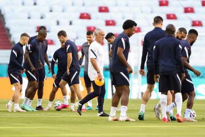 包含德国队挑战保加利亚,备战进行中的词条 包含德国队挑战保加利亚,备战进行中的词条