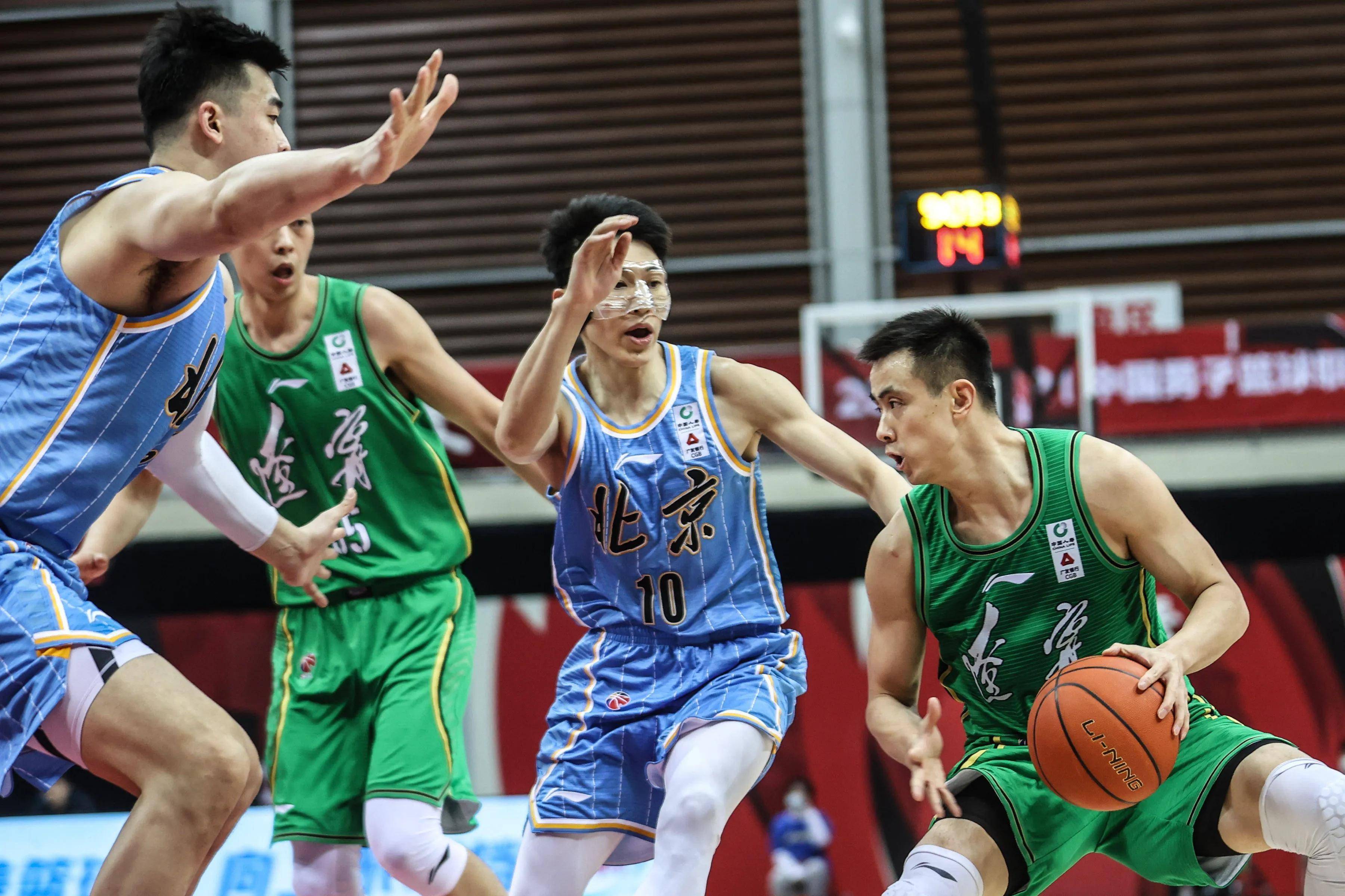 爱游戏官网-球队备战新赛季,心态调整备受重视