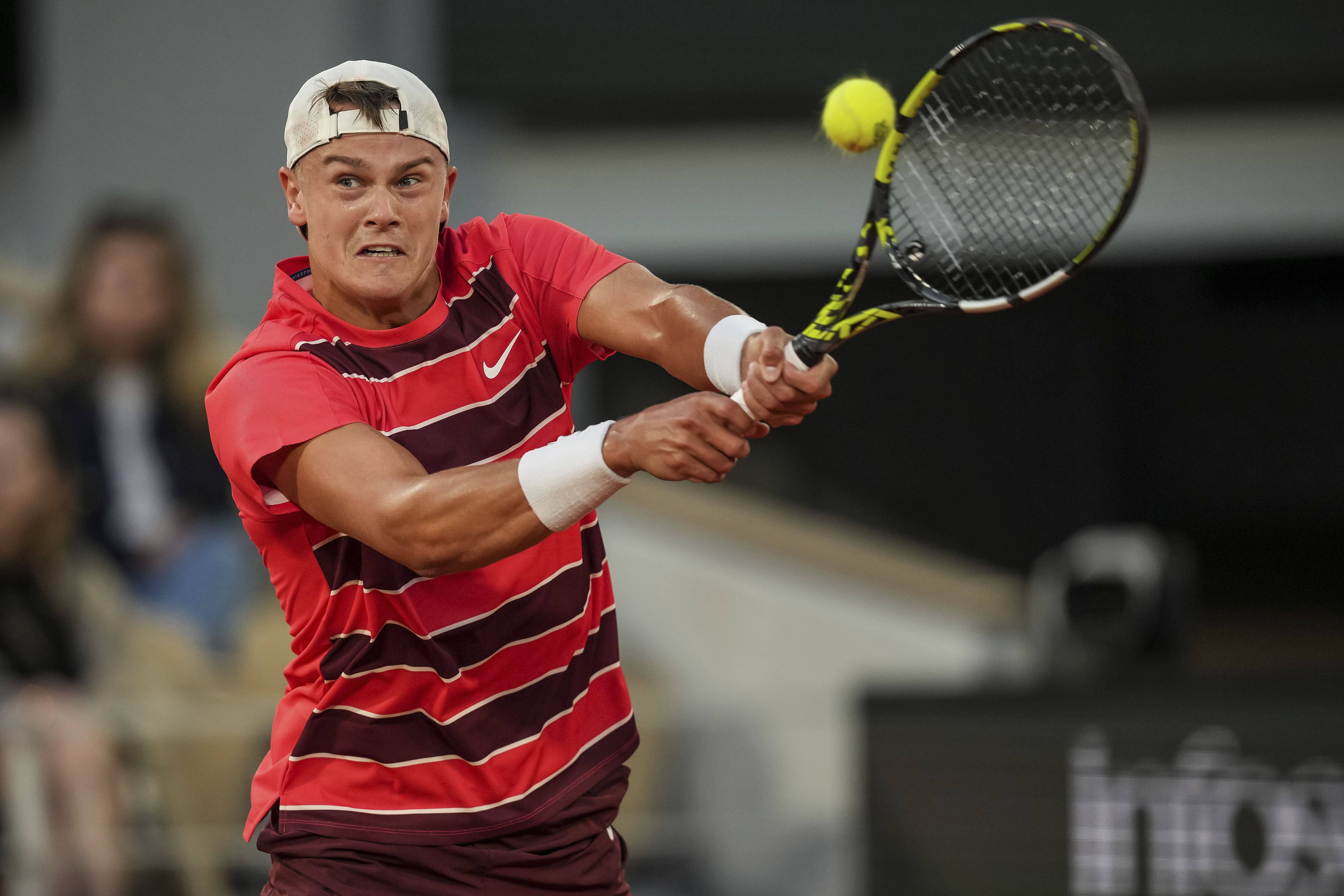 突尼斯网球选手实现精彩逆转 突尼斯网球选手实现精彩逆转