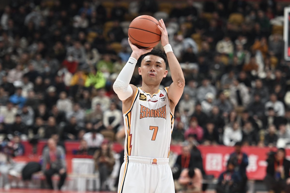 爱游戏入口-上海男篮成功晋级八强,逐梦冠军