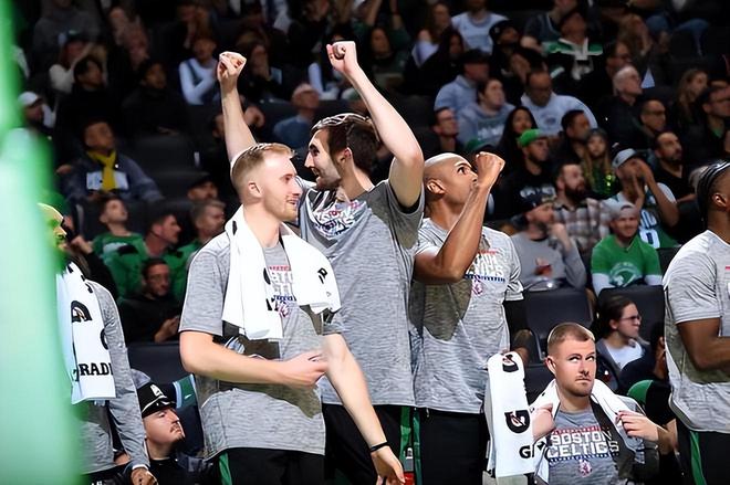 步行者队内部交流会召开球队默契增强的简单介绍 步行者队内部交流会召开球队默契增强的简单介绍