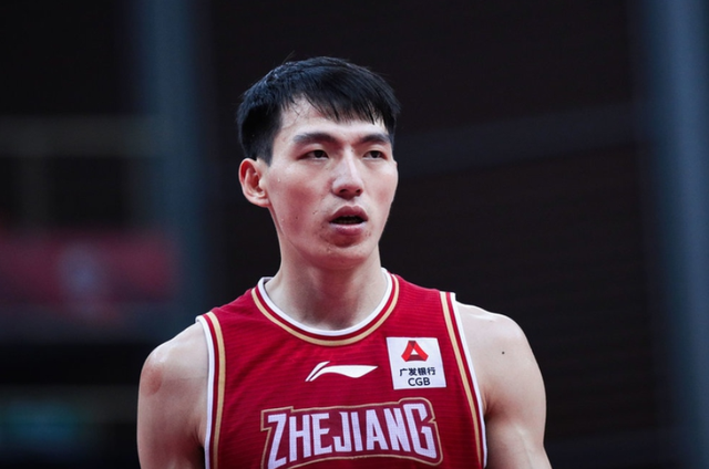 球队防守疲软，三分球逐渐成为软肋的简单介绍