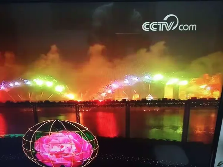 昨晚的比赛让人回味无穷,精彩绝伦!的简单介绍