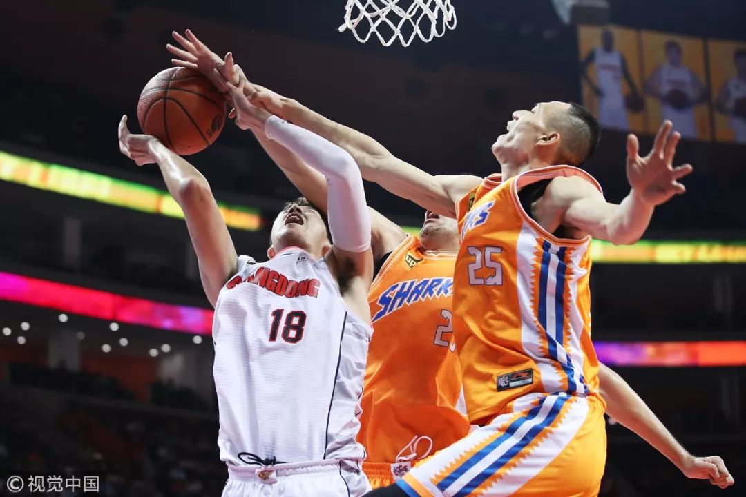 关于深圳队在主场大胜陕西队,追赶积分的信息 关于深圳队在主场大胜陕西队,追赶积分的信息