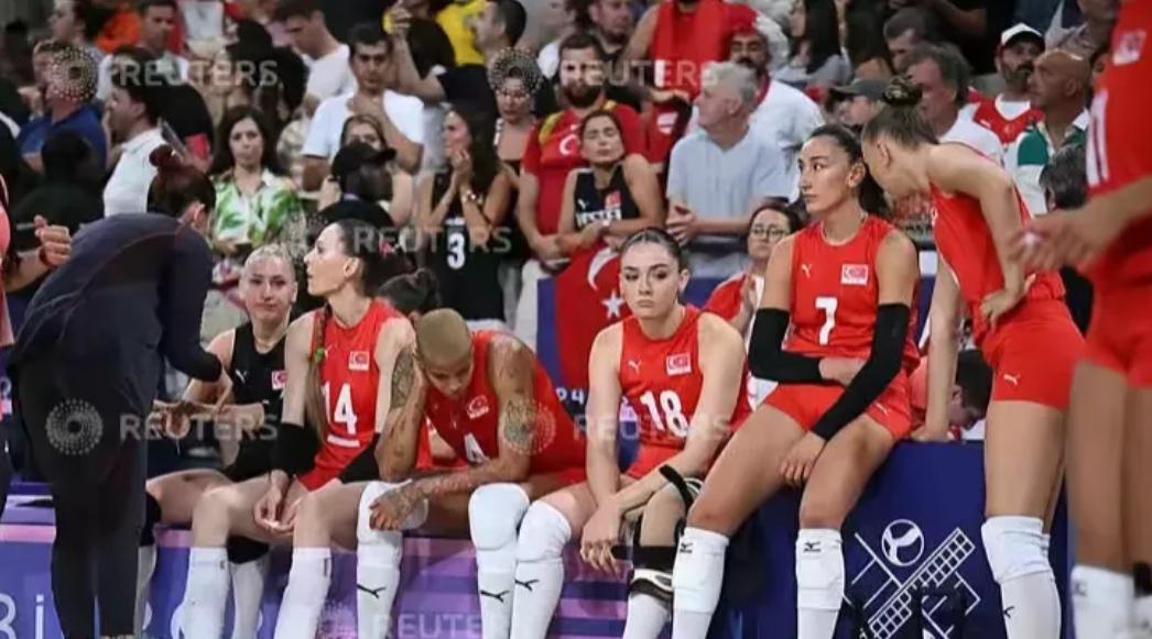 包含意大利客场击败土耳其,小组出线前景良好的词条 包含意大利客场击败土耳其,小组出线前景良好的词条