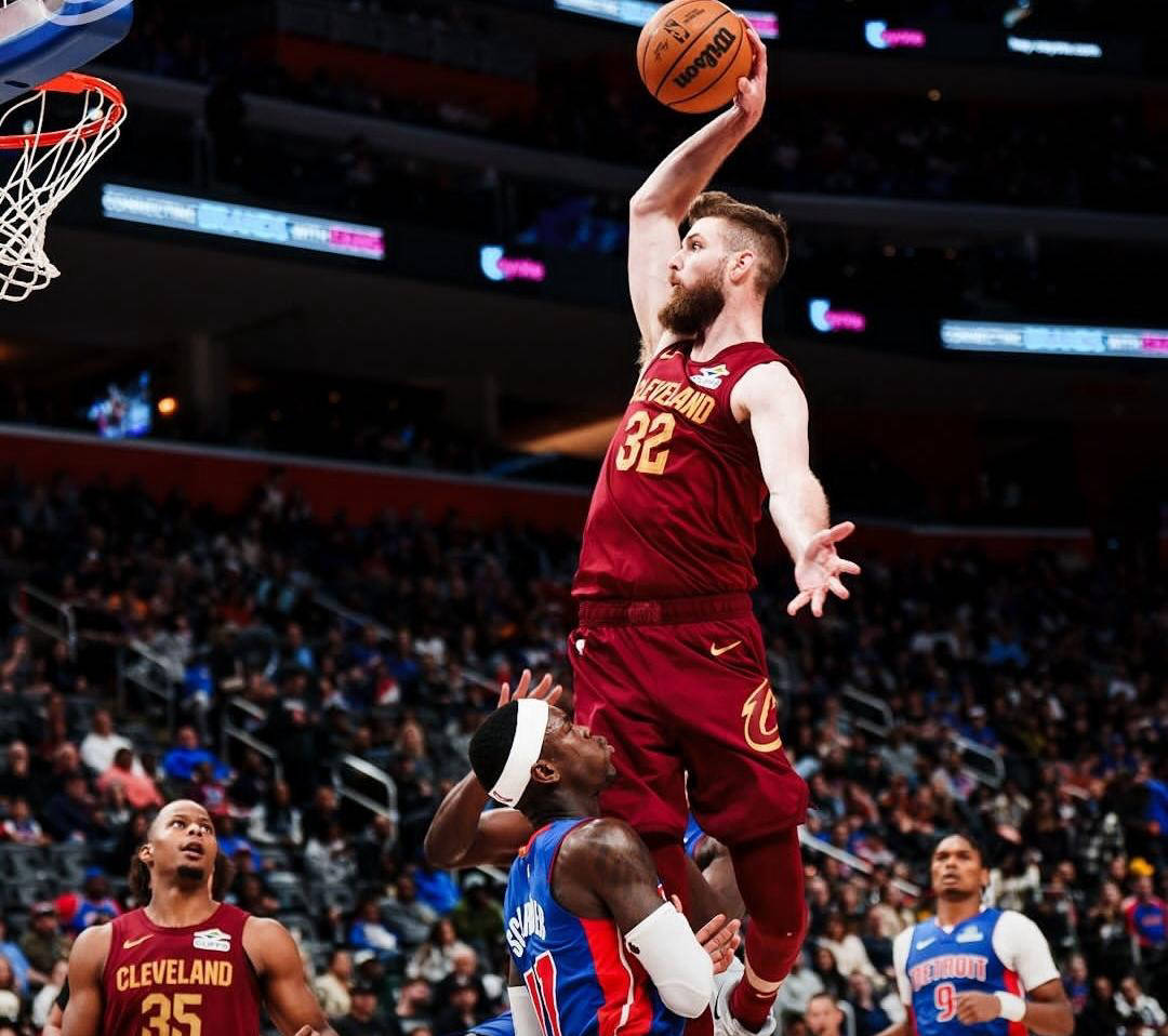 活塞力克骑士！杰克逊砍下25+7+5的简单介绍