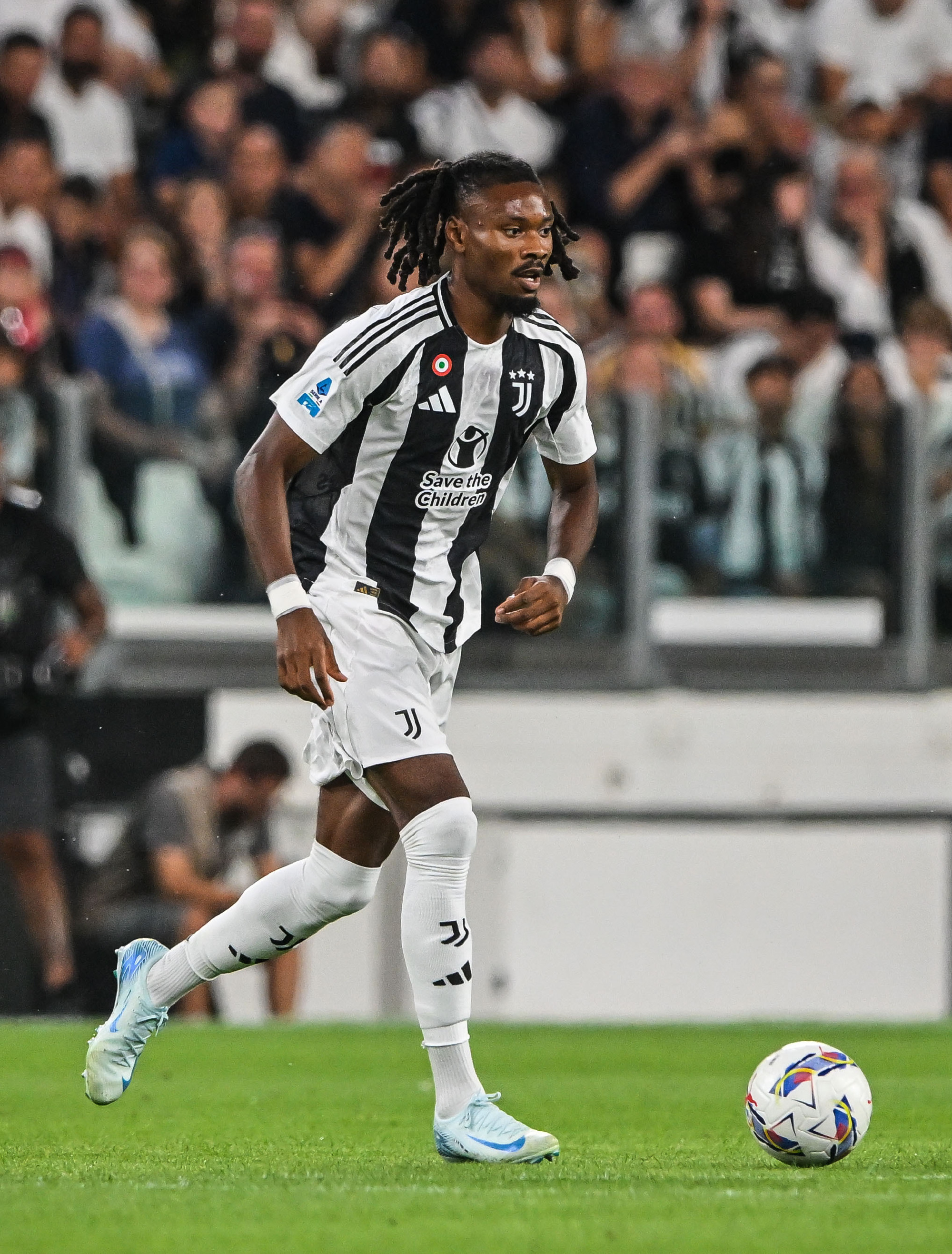 爱游戏中国官网-尤文图斯遗憾丢分,难掩球队实力下滑