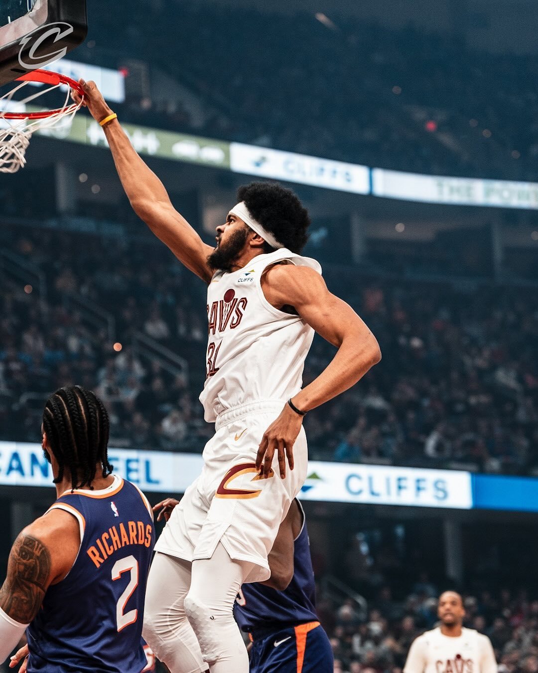 爵士击败奇才,米切尔独得分成全场焦点 爵士击败奇才,米切尔独得分成全场焦点