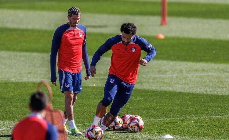 包含马德里竞技战胜奥萨苏纳，实现主场保持的词条