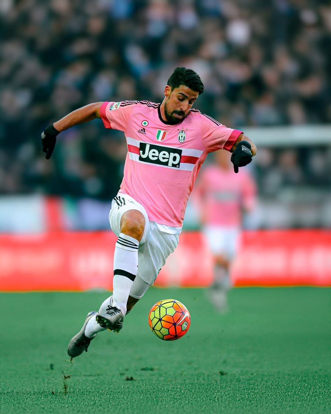 爱游戏在线登录-尤文图斯势不可挡，轻松晋级的简单介绍