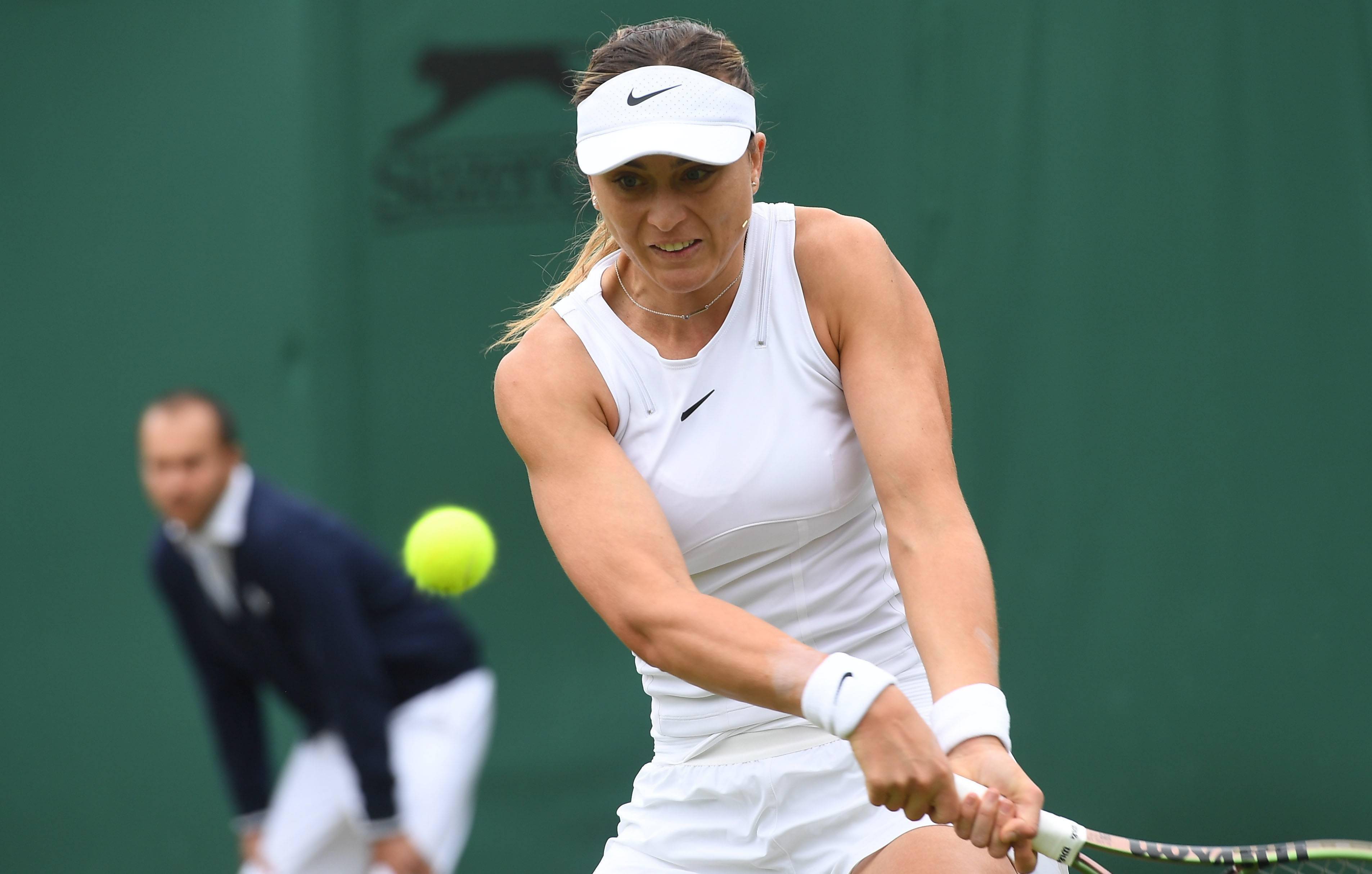 关于罗马尼亚射箭选手冷静取胜，晋级次轮的信息