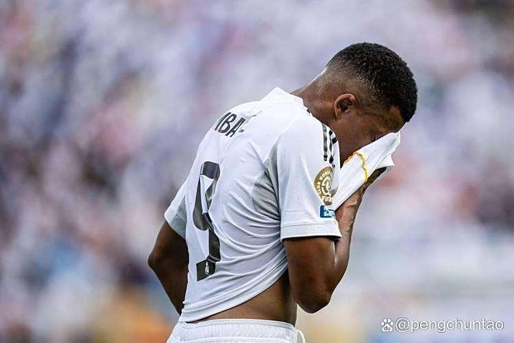 皇马临危不乱，绝杀对手赢得关键胜利