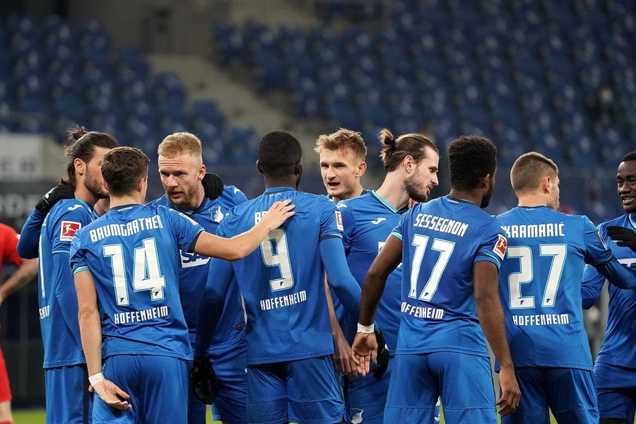 爱游戏网页版入口-奥格斯堡在主场成功卫冕，继续领跑积分榜的简单介绍